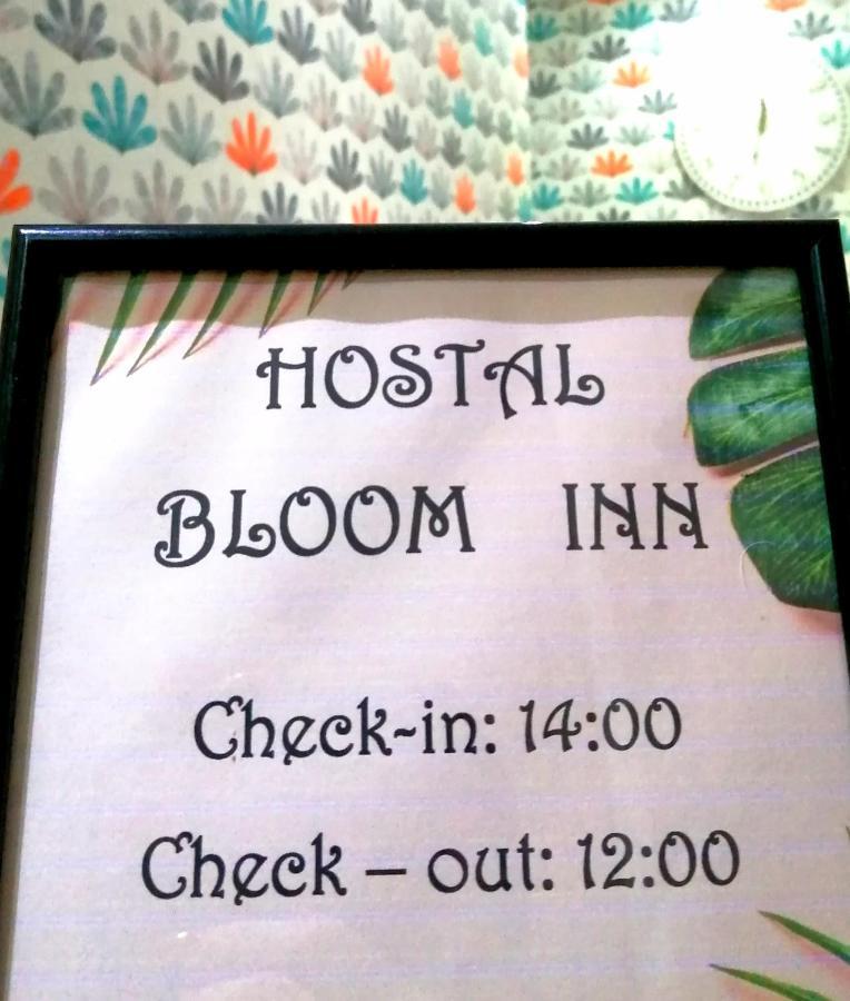 Bloom Inn Madrid Bagian luar foto