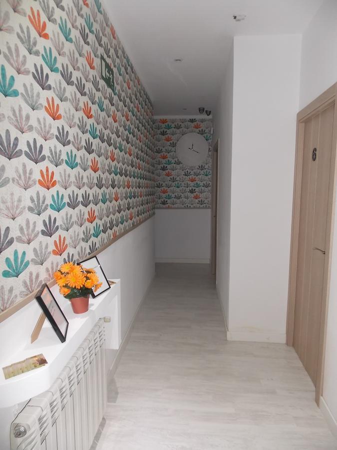 Bloom Inn Madrid Bagian luar foto